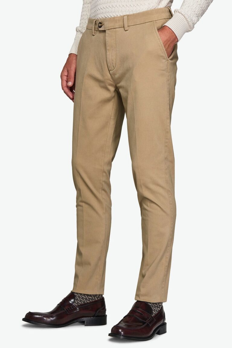 Bež gabardin chino pantalone