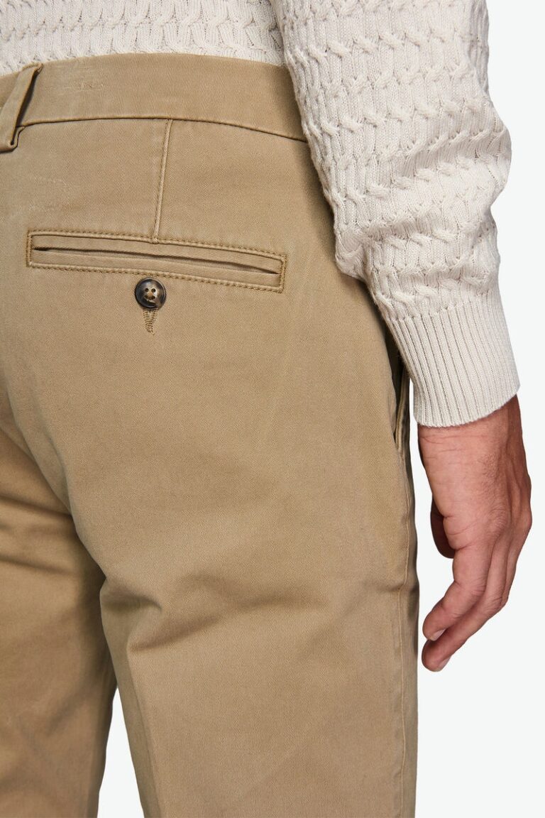 Bež gabardin chino pantalone