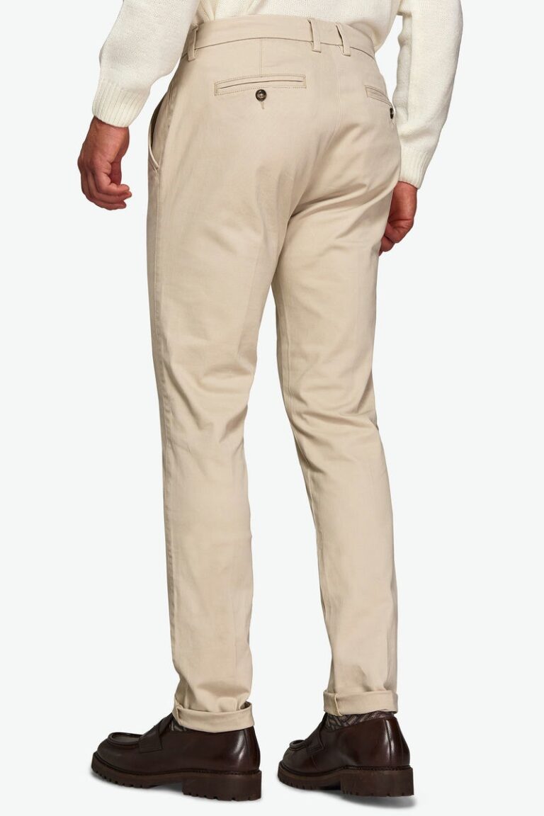 Bež chino pantalone od gabardina