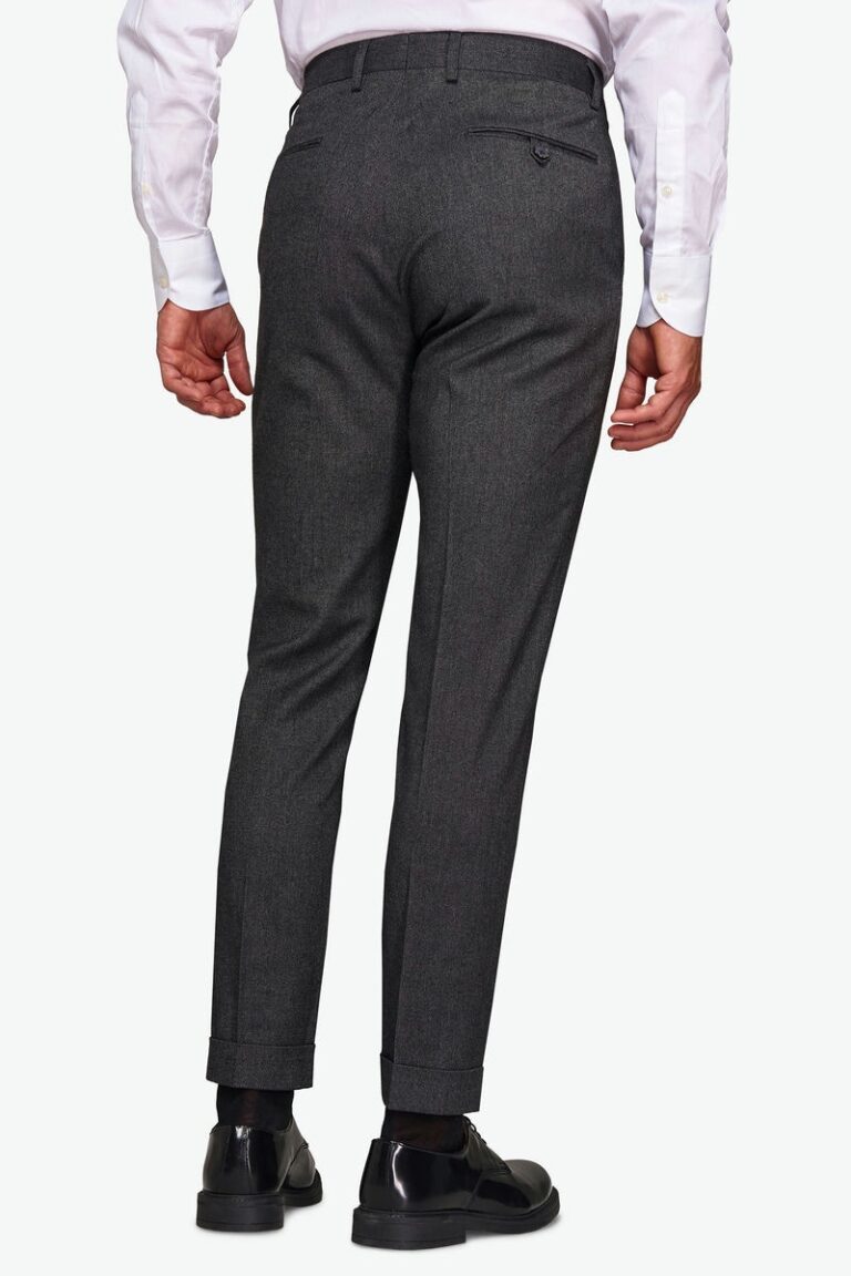 Crne pantalone