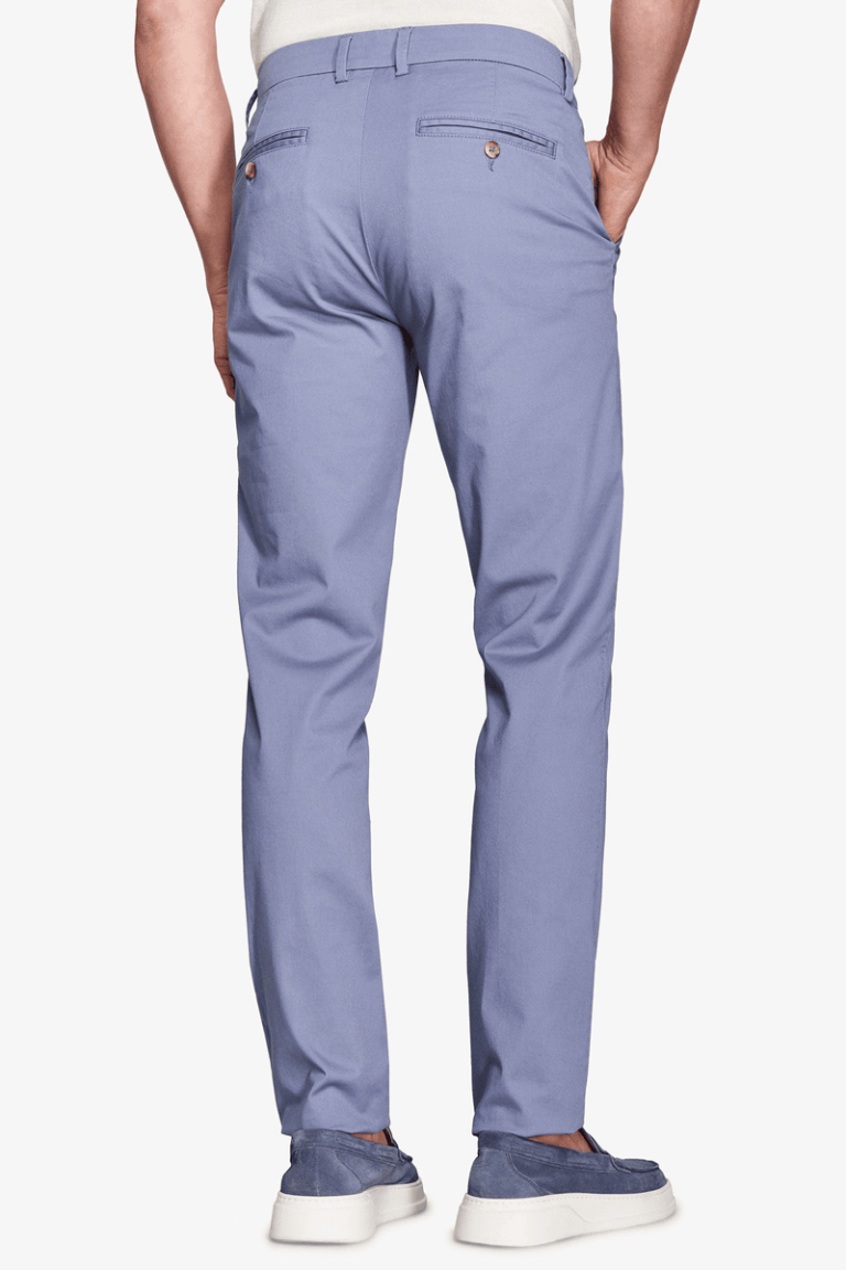 Svetloplave chino pantalone