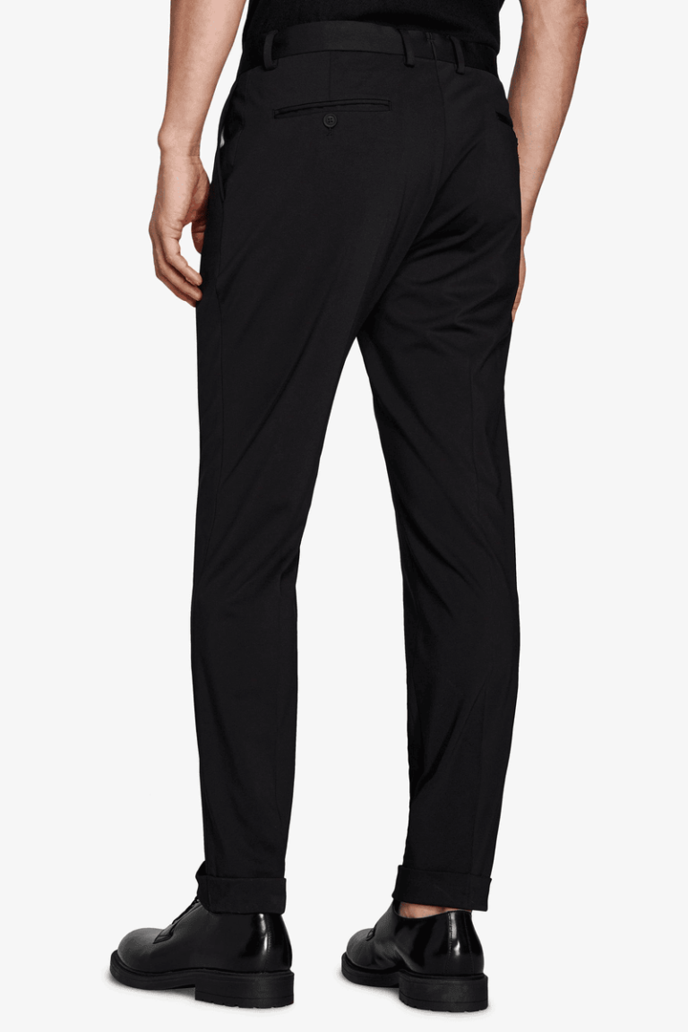Crne pantalone Relax Tech