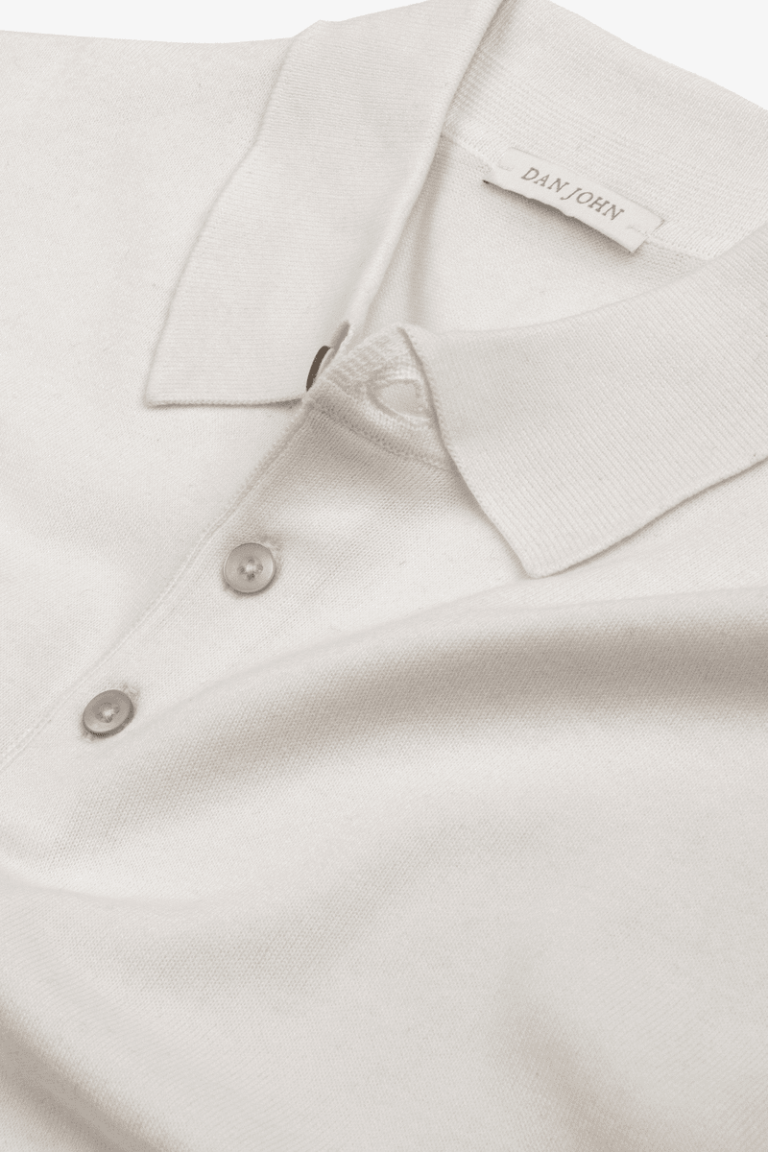 Bela polo majica