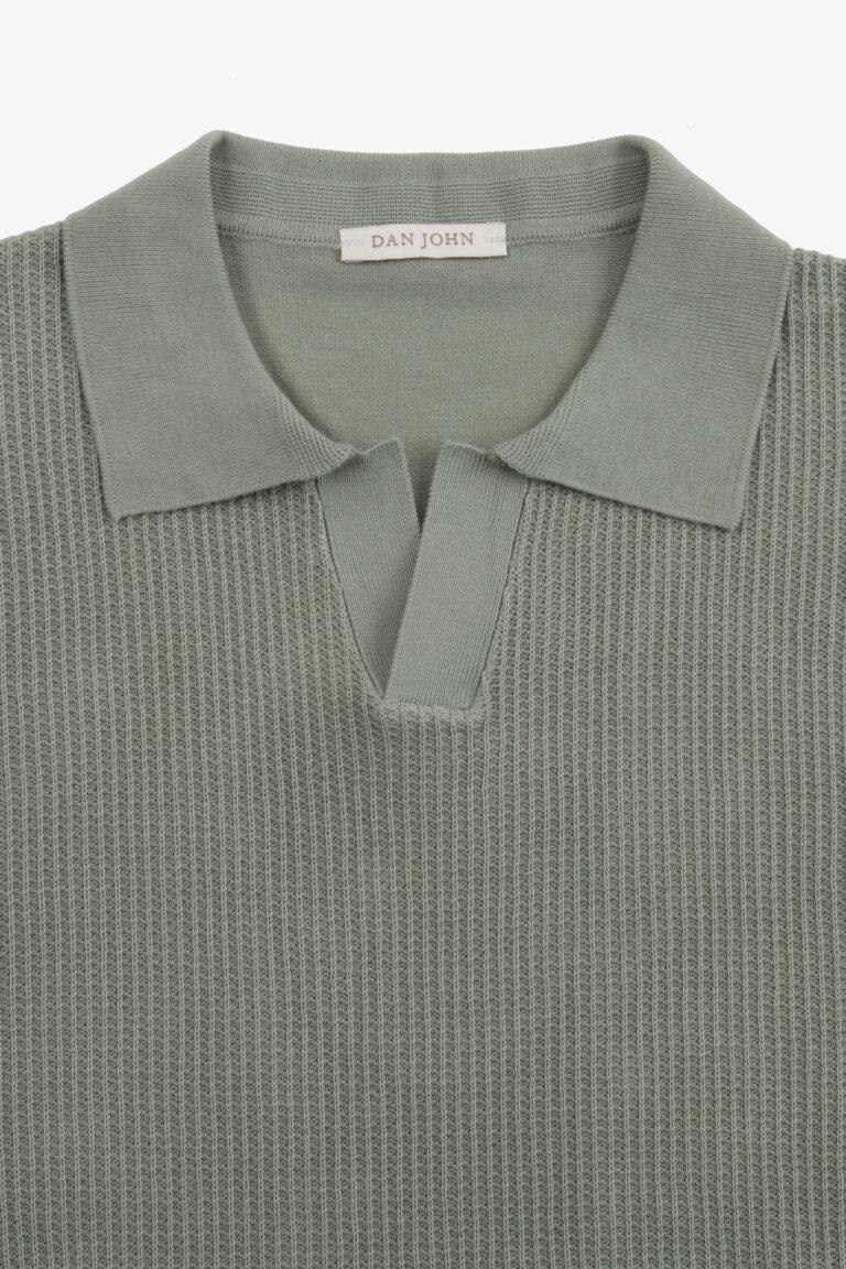 Polo-in-maglia-collo-aperto-armaturata-salvia-2