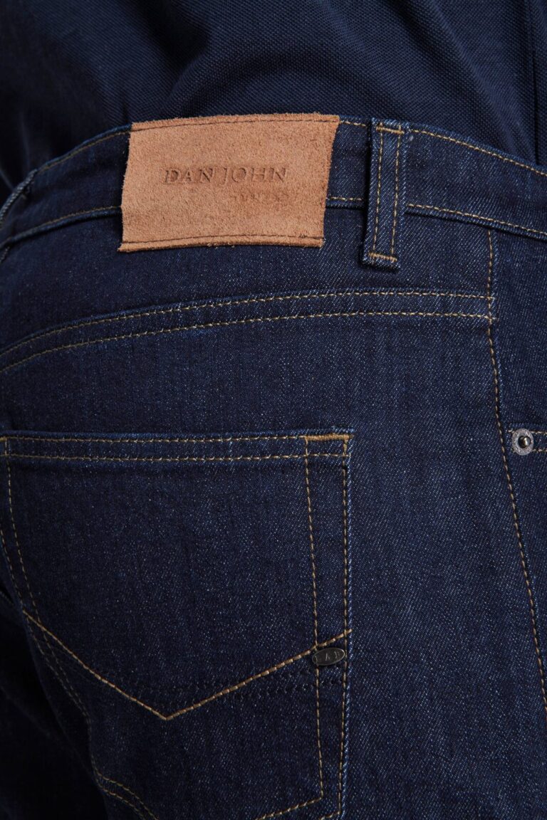 YUTP05-6008-MKSBLU_2