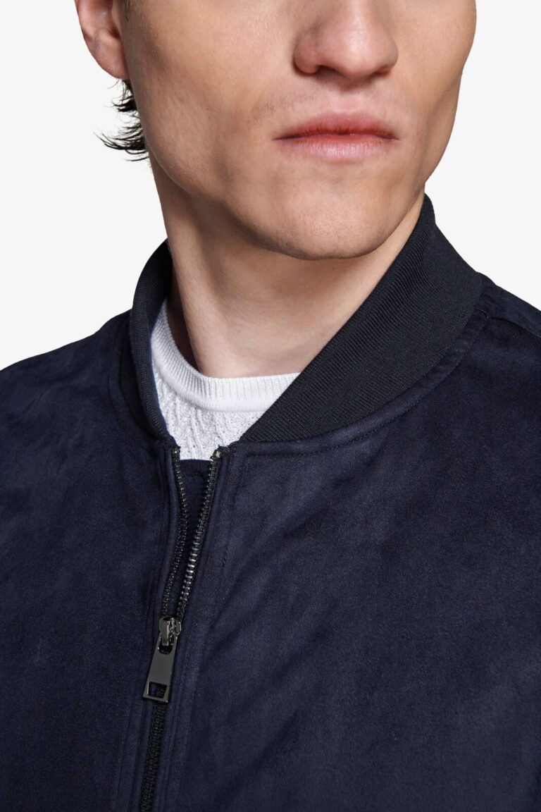 XUOB08-7633-HAIBLU-3