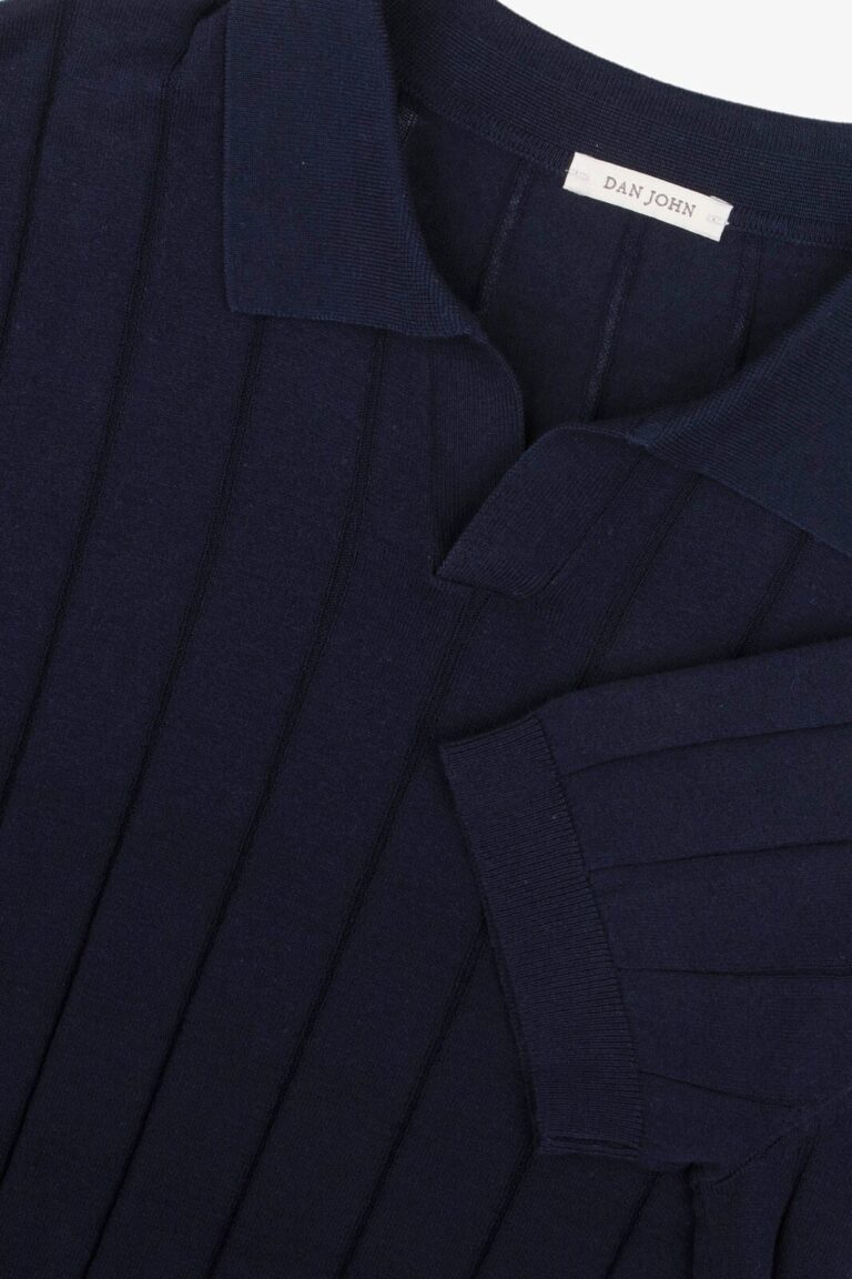 XUOM56-4632-ARTNAVY-2